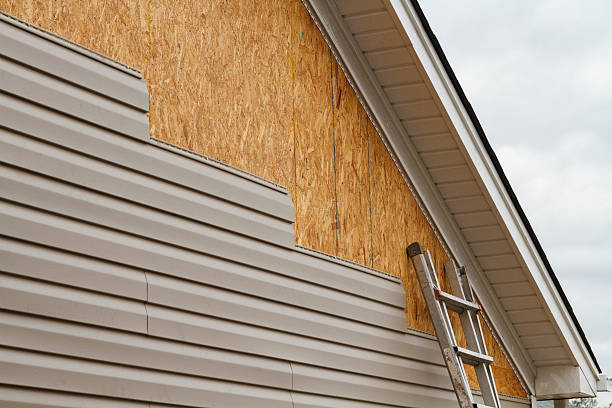 24/7 Emergency Vinyl Siding experts in Marshall, IL